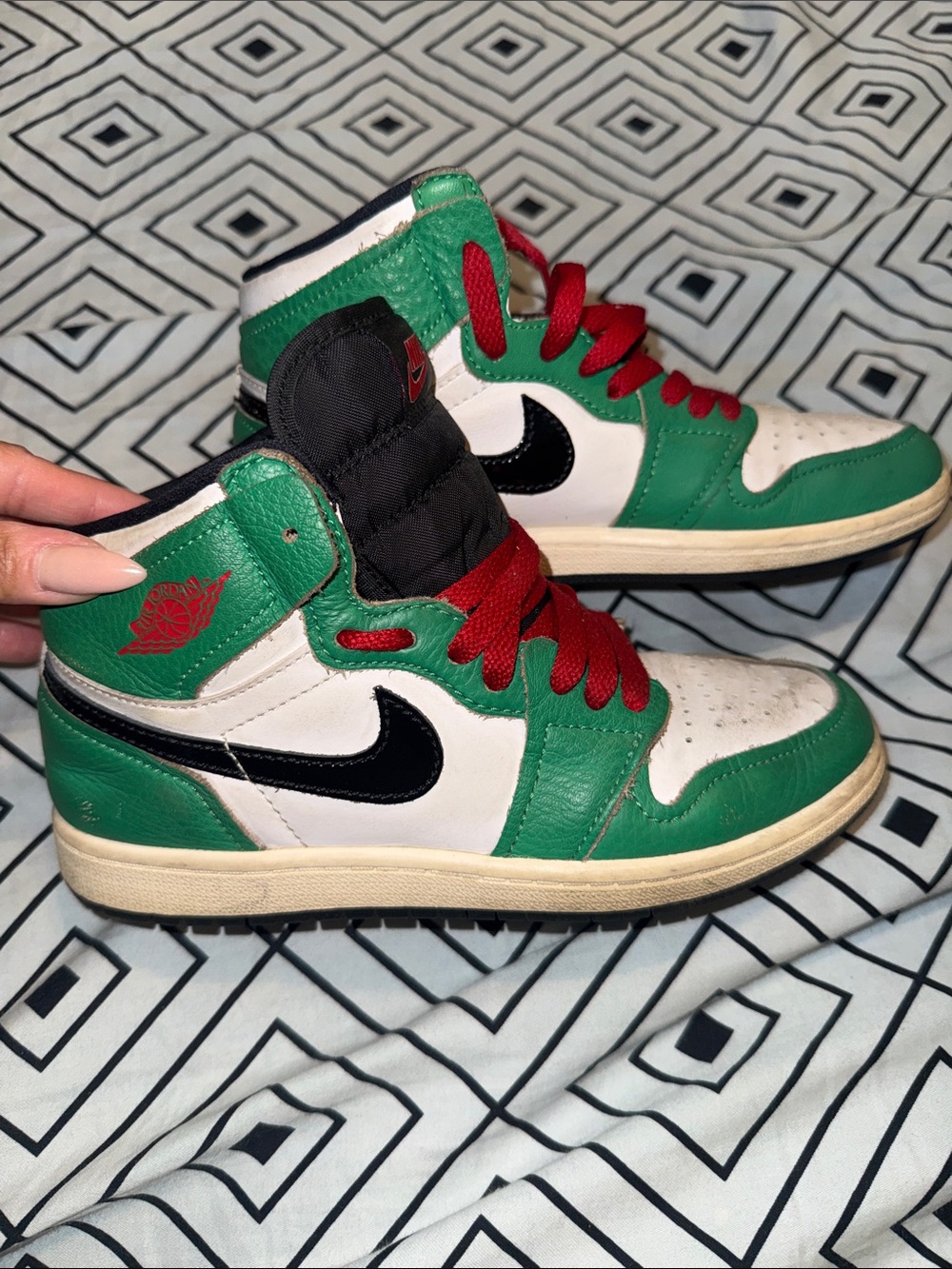Jordan Kids High-Top Sneakers in Green, White & Black with Red Laces